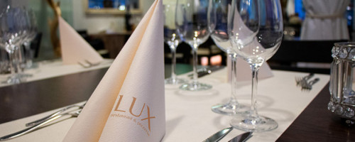 LUX Restaurant & Pizzeria