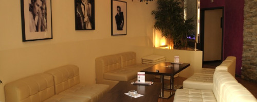 Inside Café-Restaurant